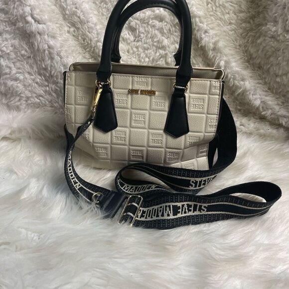 Steve Madden synthetic off white and black small Satchel/cross body bag . - Picture 2 of 12